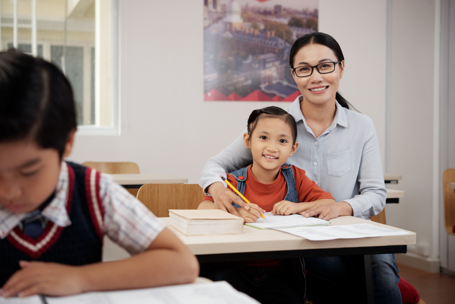 teacher a child in a tuition centre
